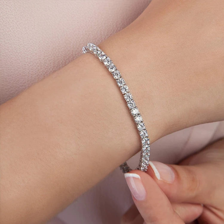 Exquisite Zircon Bracelet