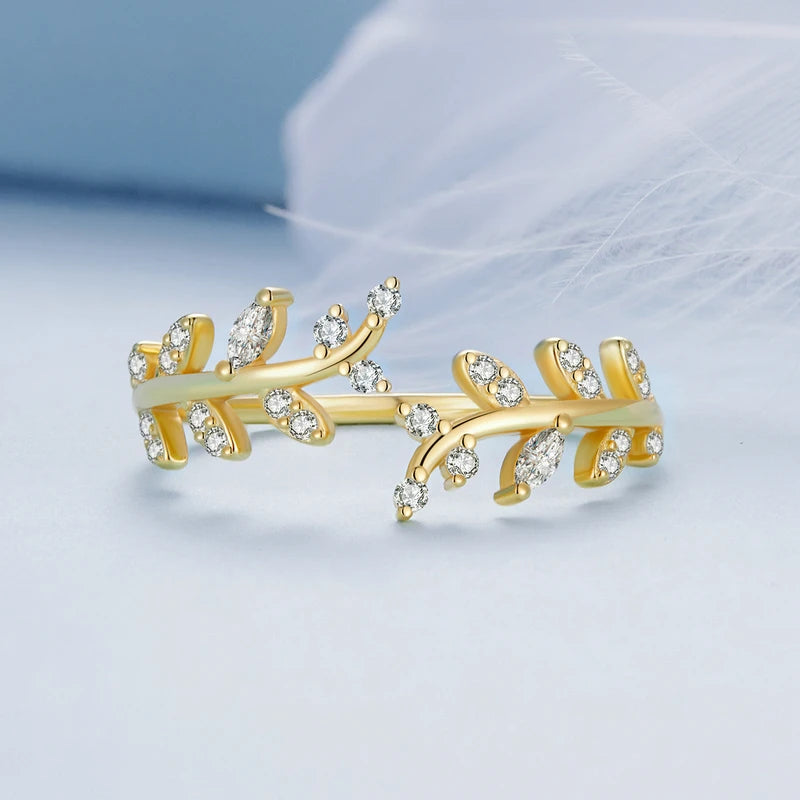 Delicate Leaf Ring