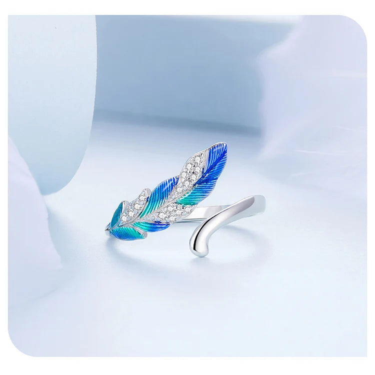 Dazzling Blue Feather Ring